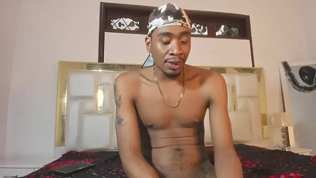 Kylieandjhonny online show from 12.12.24