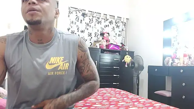 hot and naughty latin online show from 03.13.25