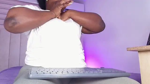  ebony-queen  online show from 03.05.26