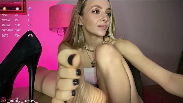 Snapshot of _Emily_Sweety_ chatting on 01.28.25 Emily Sweety online show from 01.28.25