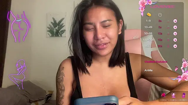 Snapshot of Alaia_Pope chatting on 02.11.26 Alaia Pope online show from 02.11.26