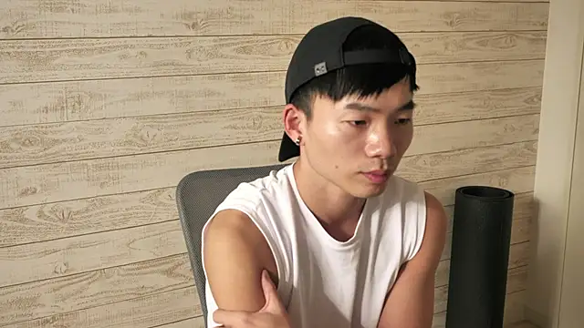 asiahot liam online show from 04.19.26