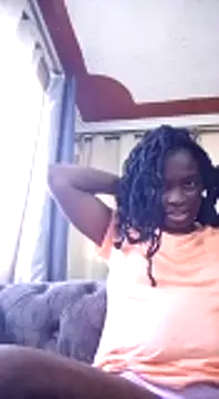 Snapshot of _cutemelania chatting on 02.02.25  cutemelania online show from 02.02.25