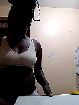 Snapshot of _cutemelania chatting on 02.10.25  cutemelania online show from 02.10.25