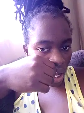 Snapshot of _cutemelania chatting on 02.11.25  cutemelania online show from 02.11.25