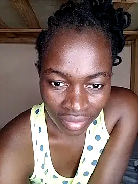 Snapshot of _cutemelania chatting on 03.11.25  cutemelania online show from 03.11.25