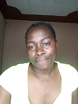 Snapshot of _cutemelania chatting on 10.10.25  cutemelania online show from 10.10.25