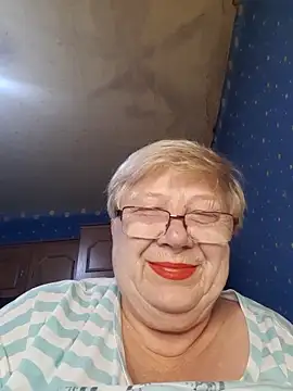Snapshot of Lena_Gaby chatting on 10.19.25 Lena Gaby online show from 10.19.25