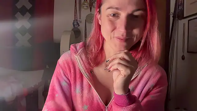 Snapshot of Nikky_Divine chatting on 01.16.25 Nikky Divine online show from 01.16.25