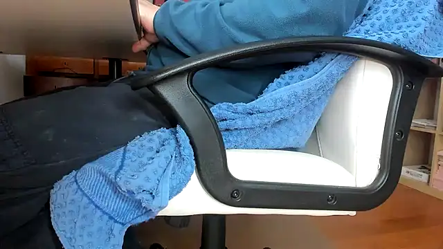 leccaleccafiga online show from 12.13.25