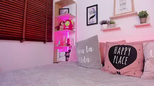 Nata Villalobos online show from 03.27.26