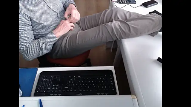 Snapshot of dutchpornking chatting on 05.06.26 dutchpornking online show from 05.06.26