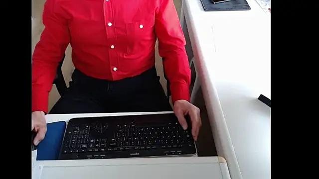 Snapshot of dutchpornking chatting on 05.19.26 dutchpornking online show from 05.19.26