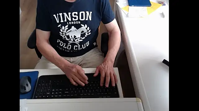 Snapshot of dutchpornking chatting on 05.29.26 dutchpornking online show from 05.29.26
