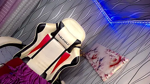 Sluty Pinay bbygirl online show from 12.18.24