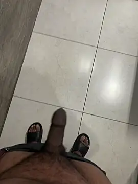 Snapshot of luciferdxm5 chatting on 12.14.24 luciferdxm5 online show from 12.14.24