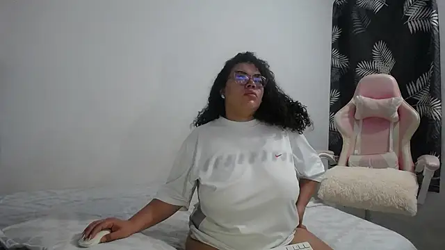 mabigomez00 online show from 02.26.26