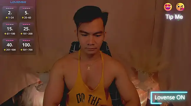 Snapshot of 000batman000 chatting on 12.06.24 000batman000 online show from 12.06.24