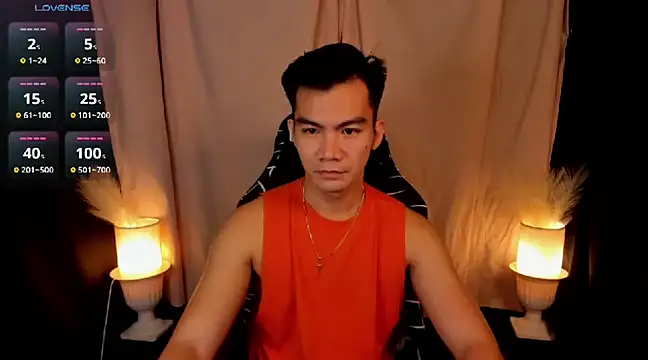 Snapshot of 000batman000 chatting on 02.01.25 000batman000 online show from 02.01.25