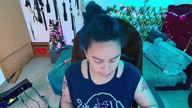 elektra 32 online show from 12.18.25