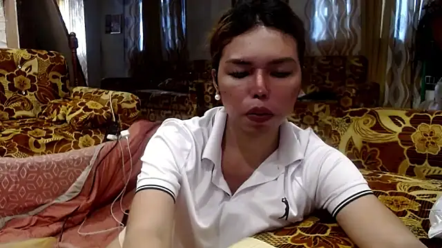 Snapshot of alondra_marie23 chatting on 07.02.26 alondra marie23 online show from 07.02.26
