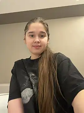 HornyGirlH online show from 02.16.26