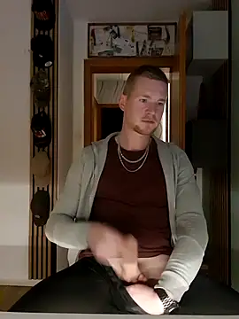 Snapshot of Playbunniboy chatting on 11.26.25 Playbunniboy online show from 11.26.25