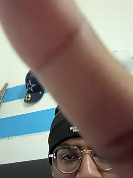 Snapshot of samuchoco21 chatting on 01.02.25 samuchoco21 online show from 01.02.25