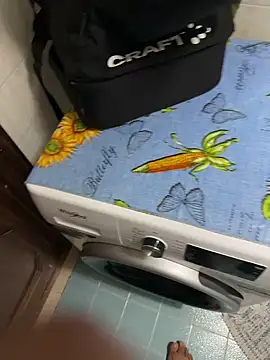 Snapshot of samuchoco21 chatting on 02.25.25 samuchoco21 online show from 02.25.25