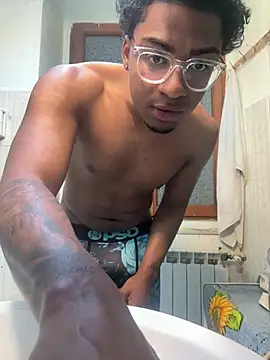 Snapshot of samuchoco21 chatting on 04.08.26 samuchoco21 online show from 04.08.26