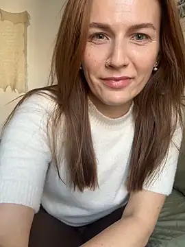 Snapshot of BritneyHall chatting on 03.25.26 BritneyHall online show from 03.25.26