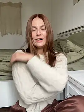 Snapshot of BritneyHall chatting on 04.15.26 BritneyHall online show from 04.15.26