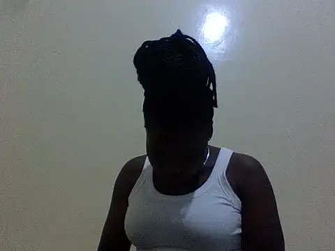 Snapshot of cute-marianna chatting on 05.16.26 cute-marianna online show from 05.16.26