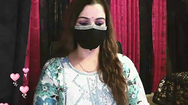 Snapshot of Cute_Sonii chatting on 12.18.24 Cute Sonii online show from 12.18.24