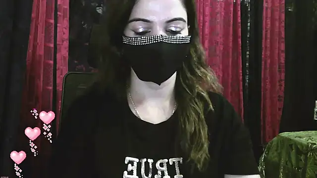 Snapshot of Cute_Sonii chatting on 10.15.25 Cute Sonii online show from 10.15.25