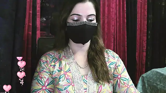 Snapshot of Cute_Sonii chatting on 10.30.25 Cute Sonii online show from 10.30.25