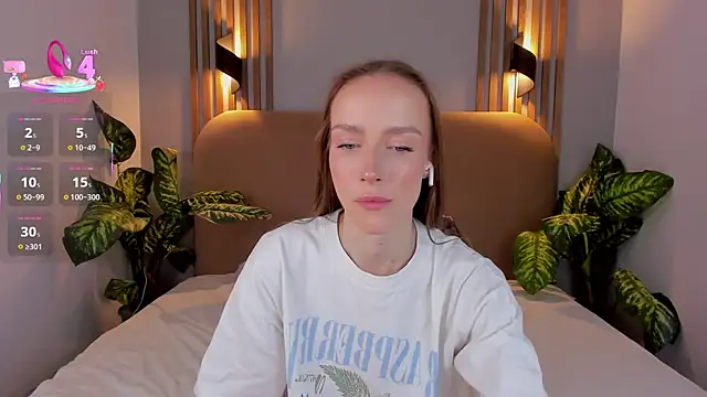 Kira Quinn online show from 11.01.25