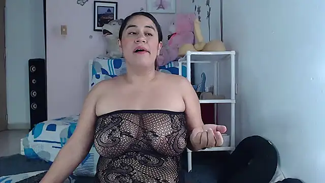 emiligrey  online show from 03.23.25