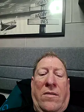 tomtom111111 online show from 10.15.25