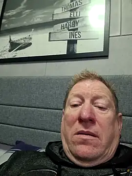 tomtom111111 online show from 11.30.25