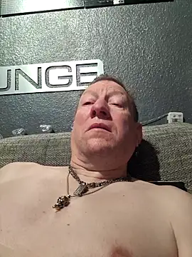 Snapshot of tomtom111111 chatting on 02.22.26 tomtom111111 online show from 02.22.26