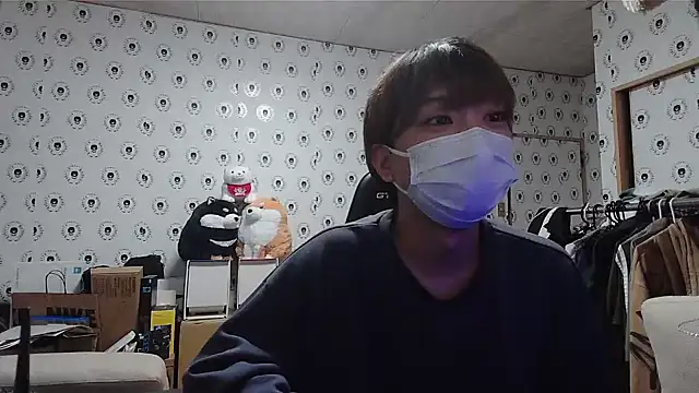 Snapshot of pychan chatting on 01.25.25 pychan online show from 01.25.25