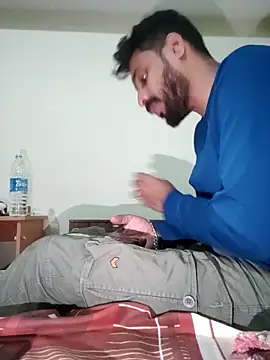 Snapshot of FearingForm chatting on 09.20.25 FearingForm online show from 09.20.25