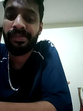 Snapshot of FearingForm chatting on 09.24.25 FearingForm online show from 09.24.25