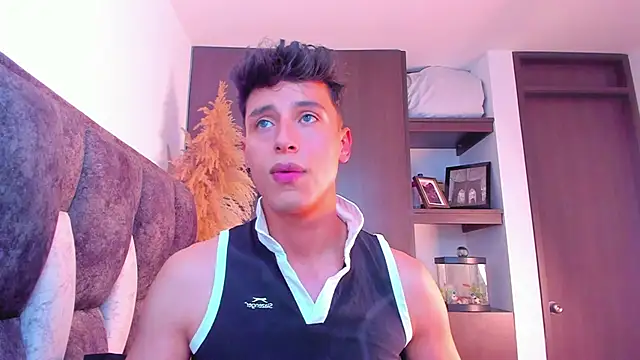 Snapshot of I_Gabriel chatting on 12.24.24 I Gabriel online show from 12.24.24