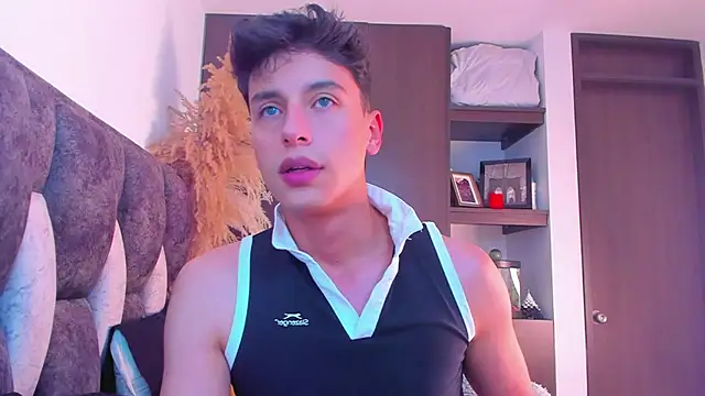 Snapshot of I_Gabriel chatting on 01.01.25 I Gabriel online show from 01.01.25