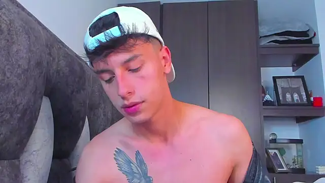 Snapshot of I_Gabriel chatting on 01.14.25 I Gabriel online show from 01.14.25