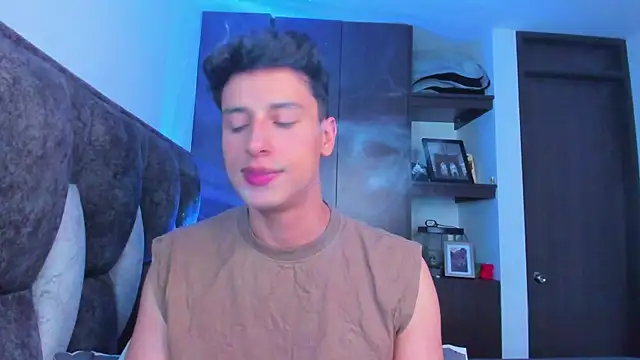 Snapshot of I_Gabriel chatting on 01.30.25 I Gabriel online show from 01.30.25