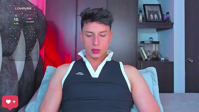 Snapshot of I_Gabriel chatting on 03.05.25 I Gabriel online show from 03.05.25