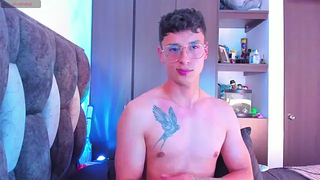 Snapshot of I_Gabriel chatting on 09.25.25 I Gabriel online show from 09.25.25